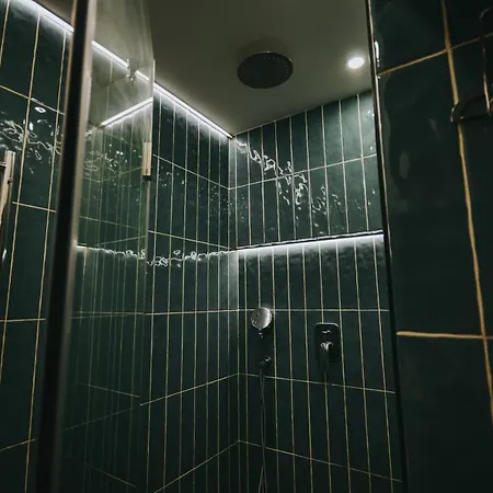 Whisky Box Hotel Kiev